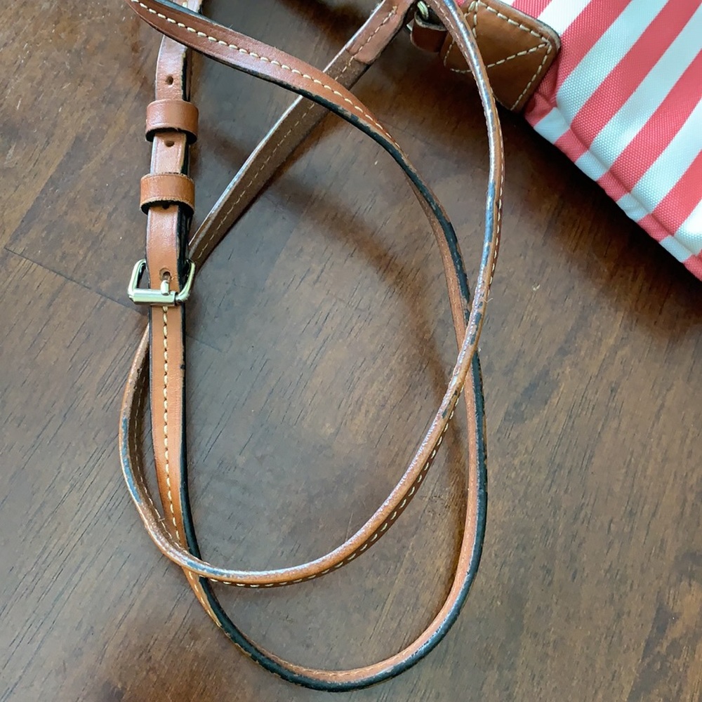 Dooney & Bourke crossbody - Picture 7 of 7